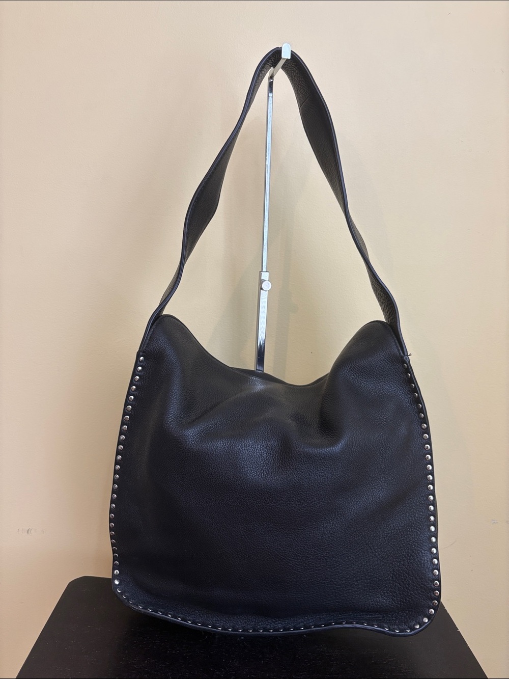 Michael Kors Astor Large Black Leather Studded Slouchy Relaxed Hobo Shoulder Bag - Picture 10 of 16
